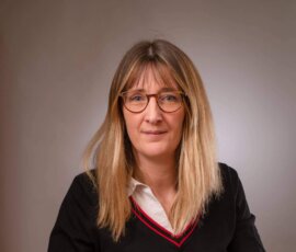 image entreprise corporate bureau ordinateur comptable client photo entreprise Bain de Bretagne